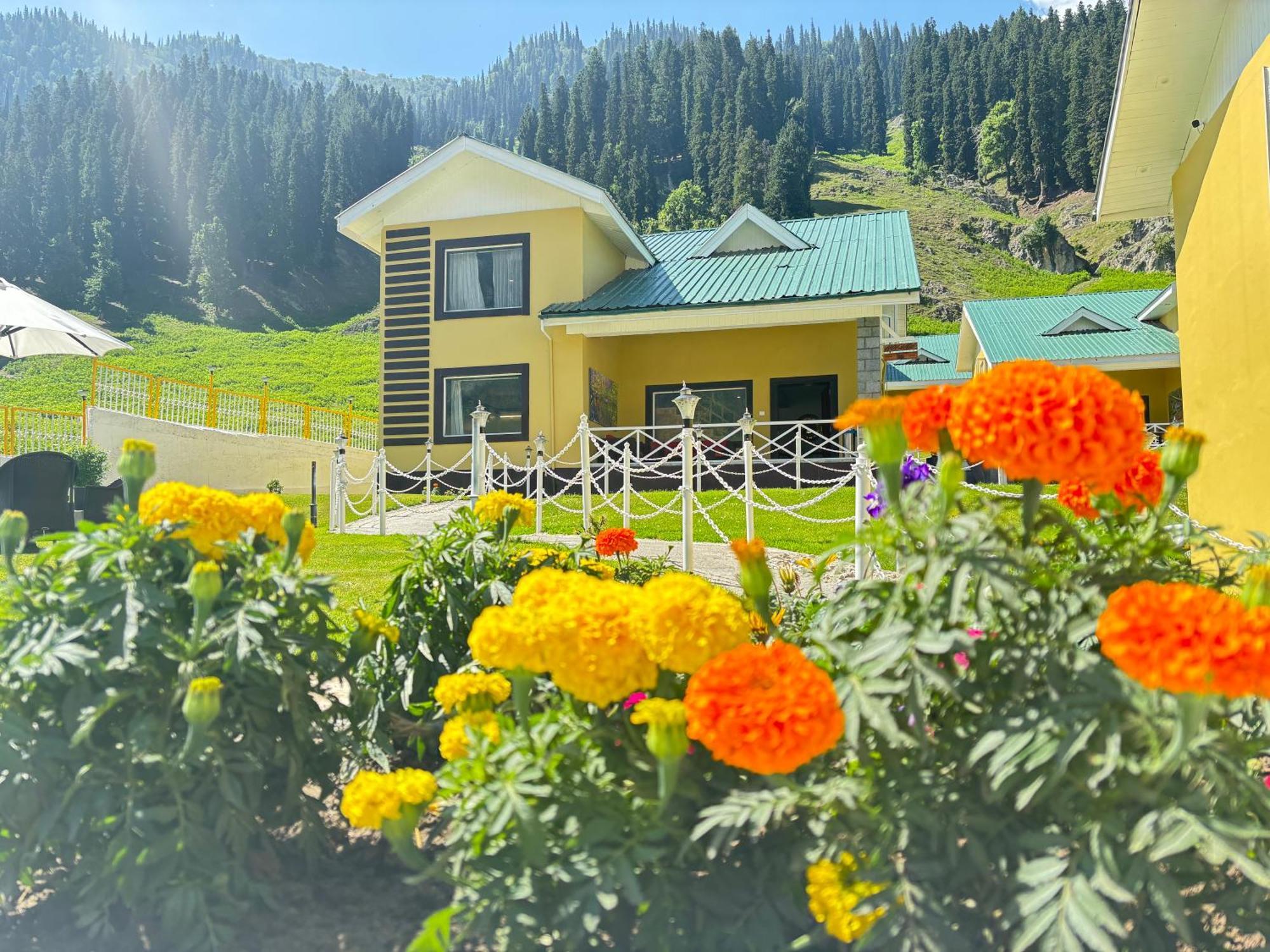 Arco Hotels & Resorts Sonāmarg Buitenkant foto